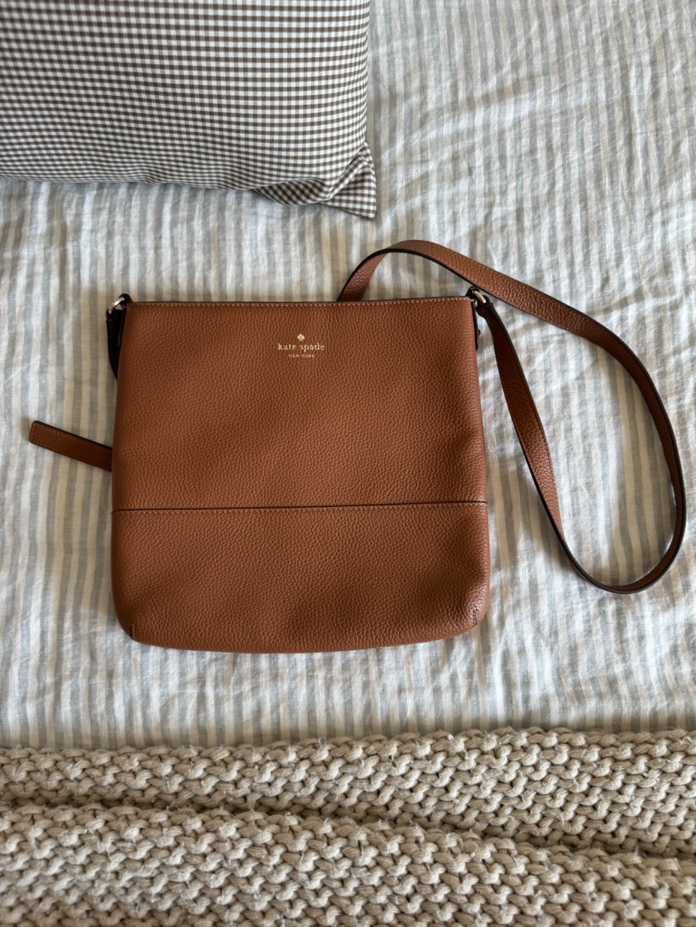 Kate Spade southport avenue cora crossbody bag